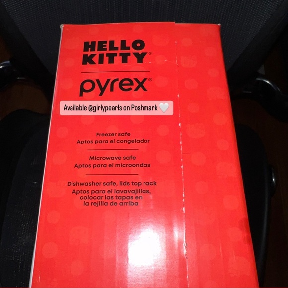 Pyrex Hello Kitty Containers 8 Piece Set NEW - Picture 6 of 9